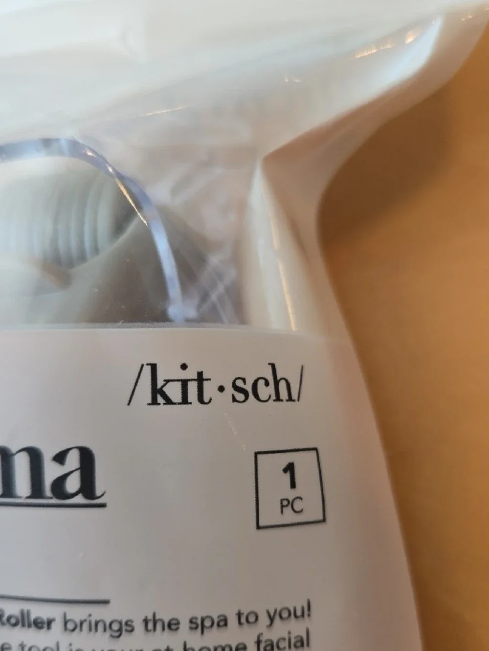 Kitsch Micro Derma Roller in Light Gray